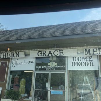 Southern Grace Mercantile - The outside showing some displays - Home Decor Near Me - Knoxville, Tennessee Southern Grace Mercantile - The outside showing some displays - Home Decor Near Me - Knoxville, Tennessee