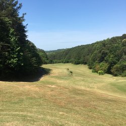 Mountain View Golf Course - 3rd hole downhill par4