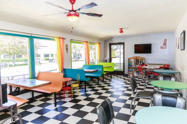 Retro Inn at Mesa Verde by null