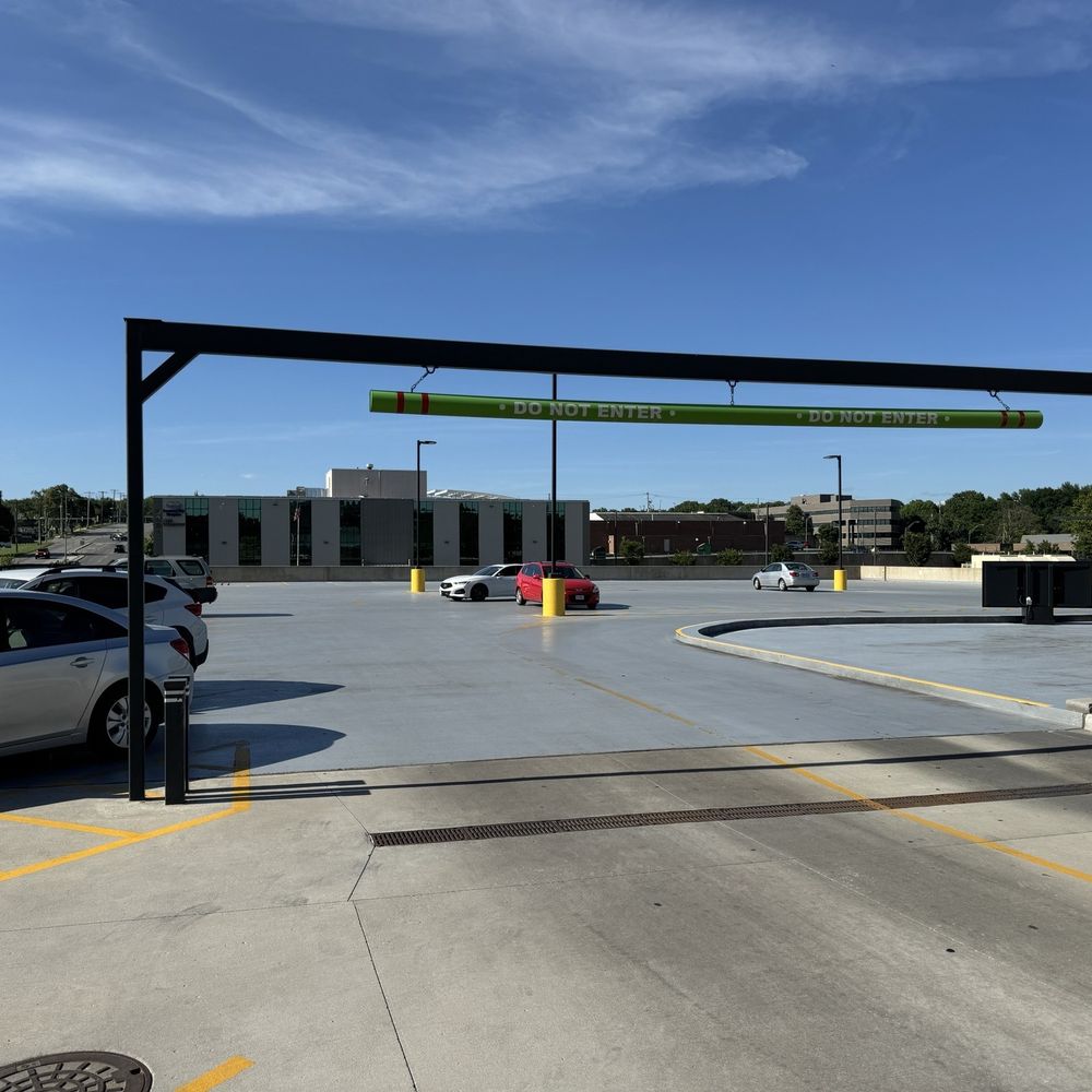 Starbucks - Ginormous parking area - Coffee & Tea Near Me - Overland Park, Kansas Starbucks - Ginormous parking area - Coffee & Tea Near Me - Overland Park, Kansas