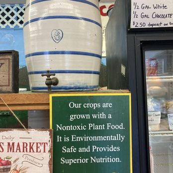 Beccari's Farm Market - Fruits & Veggies Near Me - Oakdale, Pennsylvania Beccari's Farm Market - Fruits & Veggies Near Me - Oakdale, Pennsylvania