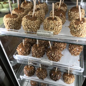 Kilwins Ice Cream - Chocolate - Fudge - Ice Cream & Frozen Yogurt Near Me - Charleston, South Carolina Kilwins Ice Cream - Chocolate - Fudge - Ice Cream & Frozen Yogurt Near Me - Charleston, South Carolina