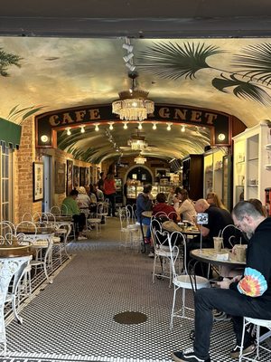 Cafe Beignet, Royal Street by null