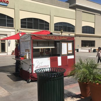 A Gourmet Quickie - a food cart in front of a building - Food Stands Near Me - Pasadena, California A Gourmet Quickie - a food cart in front of a building - Food Stands Near Me - Pasadena, California