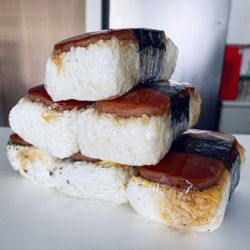 Kukui Convenience - Spam musubi and spam and egg musubi   IG: @fooddeclassified