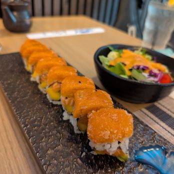 Blue Mountain - Tropical Salmon Roll - Sushi Bars Near Me - New York, New York Blue Mountain - Tropical Salmon Roll - Sushi Bars Near Me - New York, New York