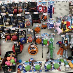 Mini Pet Mart - More toys