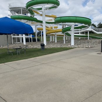 Red Oaks Waterpark - Water Parks Near Me - Madison Heights, Michigan Red Oaks Waterpark - Water Parks Near Me - Madison Heights, Michigan