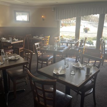 Meet Me Here - Desserts Near Me - Middlebury, Connecticut
