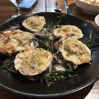 Little’s Oyster Bar - Seafood Near Me - Houston, Texas Little’s Oyster Bar - Seafood Near Me - Houston, Texas
