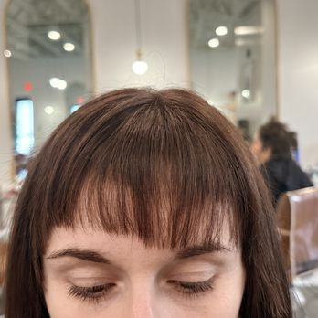 ML Beauty Bar - uneven bangs and you can see the shorter bangs where the texture shears were used making it worse. - Eyelash Service Near Me - Champaign , Illinois ML Beauty Bar - uneven bangs and you can see the shorter bangs where the texture shears were used making it worse. - Eyelash Service Near Me - Champaign , Illinois