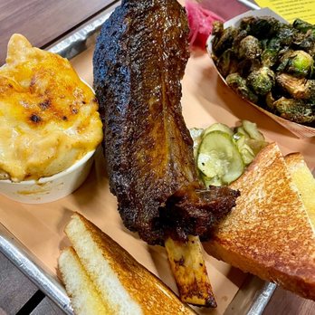 Federalist Pig - Dino platter - Barbeque Near Me - Washington, DC, District of Columbia