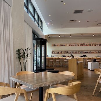 Apolonia - Modern European Near Me - Chicago, Illinois