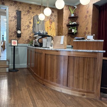 Zinnia - Cocktail Bars Near Me - Silver Spring, Maryland