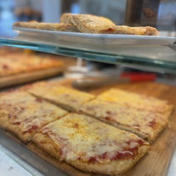 Katella Deli & Bakery - Pizza - Bakeries Near Me - Los Alamitos, California
