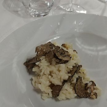 Al Sangiovese - A small helping from a split dish of risotto tortufo. The whole serving of any pasti is plenty of food to satisfy. - Emilian Near Me - Bologna, BO Al Sangiovese - A small helping from a split dish of risotto tortufo. The whole serving of any pasti is plenty of food to satisfy. - Emilian Near Me - Bologna, BO