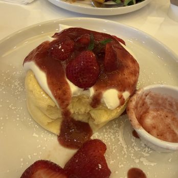 Fluffy Fluffy Cafe - Pancakes Near Me - Edison, New Jersey