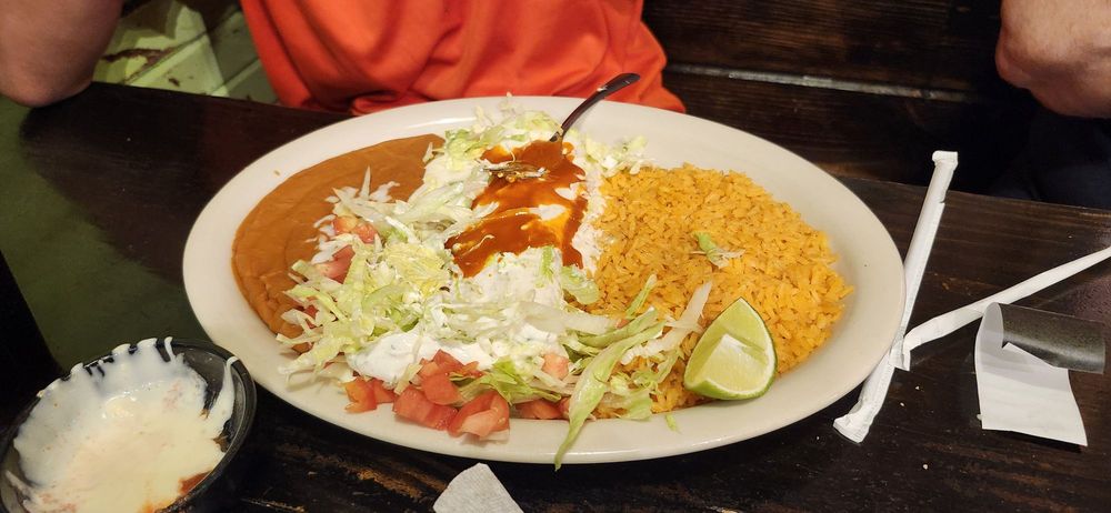 Mi Casa Grill and Cantina Logo