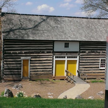 Felts Log House - Landmarks & Historical Buildings Near Me - Bowling Green, Kentucky