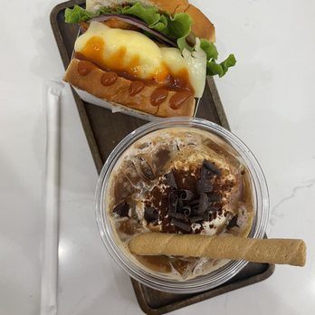 Semicolon Cafe - Coffee & Tea Near Me - New York, New York