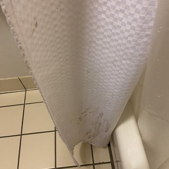 Courtyard by Marriott Decatur - Dirt/mold who knows. - Hotels Near Me - Decatur, Alabama