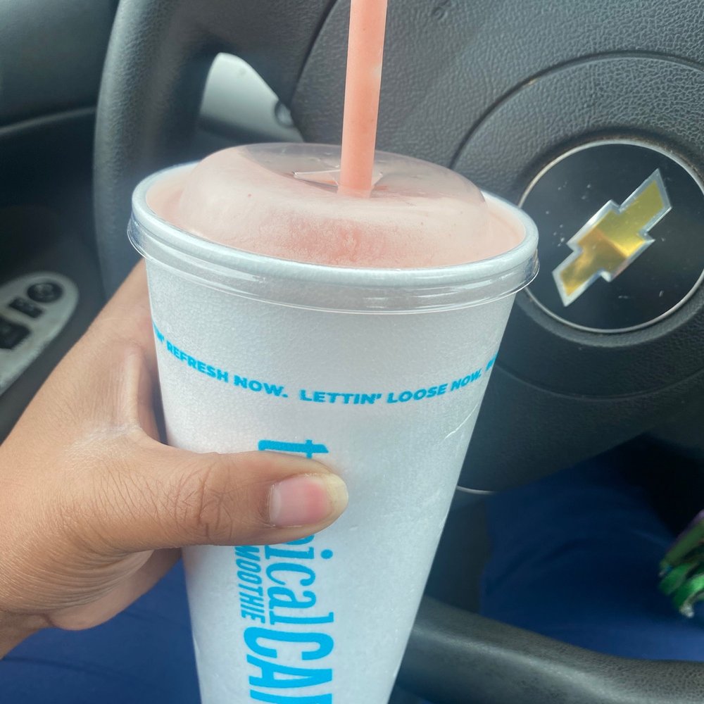 Tropical Smoothie Cafe - Bahama Mama Smoothie - Fast Food Near Me - Carmel, Indiana