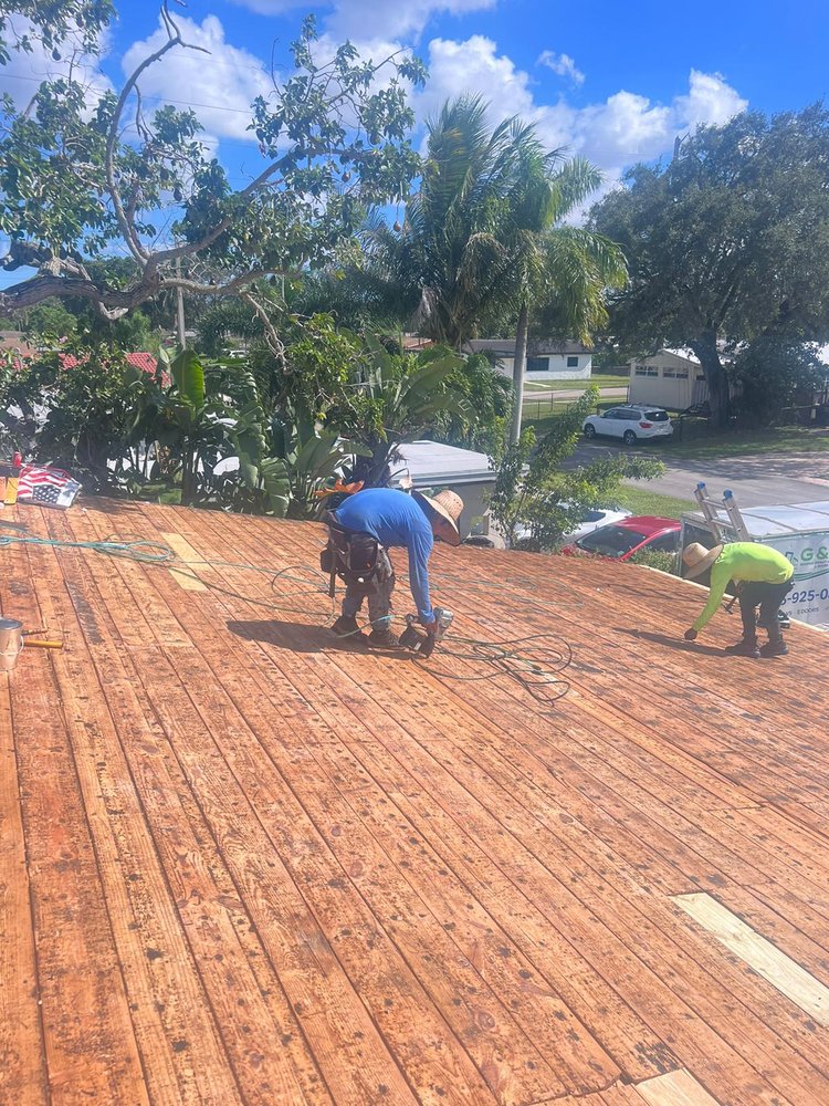 Slide of Kingsman Roofing