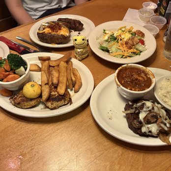 Texas Roadhouse - Herb Crusted Chicken, Steamed Vegetables, Steak Fries - Steakhouses Near Me - Durham, North Carolina Texas Roadhouse - Herb Crusted Chicken, Steamed Vegetables, Steak Fries - Steakhouses Near Me - Durham, North Carolina