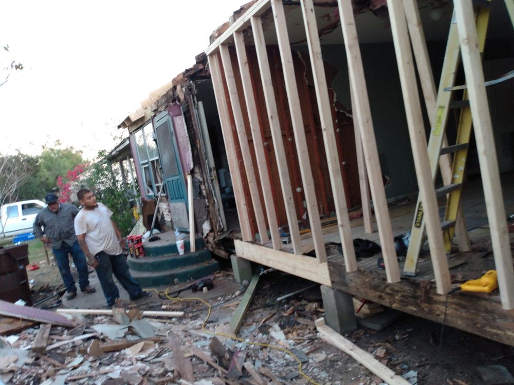 Slide of Bert's Roofing