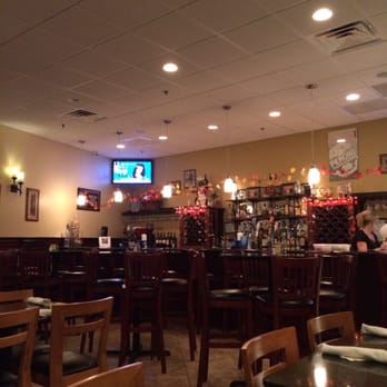 Uncle Giuseppe's Lil Bit A Brooklyn - The bar - Pizza Near Me - Stuart, Florida Uncle Giuseppe's Lil Bit A Brooklyn - The bar - Pizza Near Me - Stuart, Florida
