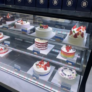 Paris Baguette - Bakeries Near Me - Cincinnati, Ohio