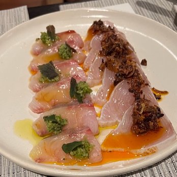 Giovedi - Asian Fusion Near Me - Honolulu, Hawaii Giovedi - Asian Fusion Near Me - Honolulu, Hawaii