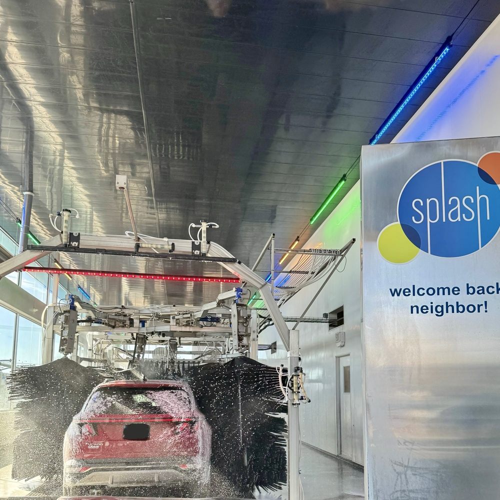 Splash Car Wash - Interior of wash upon entering - Car Wash Near Me - Bentonville, Arkansas Splash Car Wash - Interior of wash upon entering - Car Wash Near Me - Bentonville, Arkansas