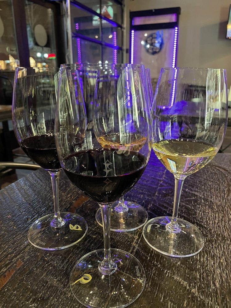 THE CORK & TAP Updated September 2024 26 Photos & 26 Reviews 2034