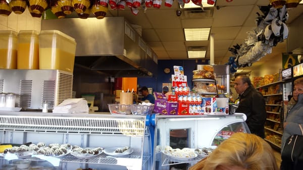 Pastelaria Vitoria Broadway by null