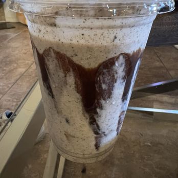 Lucky Goose - Cookies and cream shake - Vegan Near Me - Albuquerque, New Mexico