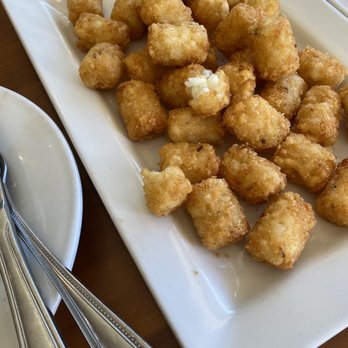 Hollywood Beach Cafe - Tater tots - Breakfast & Brunch Near Me - Oxnard, California