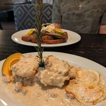 Hash House A Go Go - Biscuit and gravy and French toast - New American Near Me - Las Vegas, Nevada Hash House A Go Go - Biscuit and gravy and French toast - New American Near Me - Las Vegas, Nevada