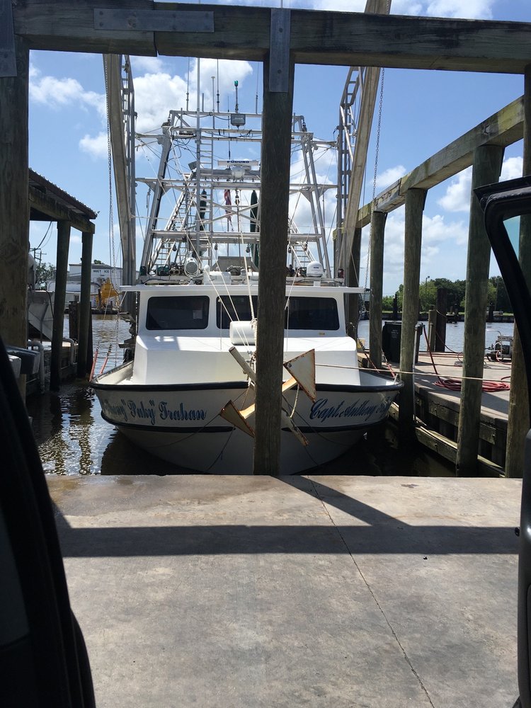 SHRIMP KINGDOM SEAFOOD Updated September 2024 8279 Shrimpers Row