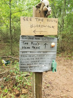 Doll's Head Trail by null