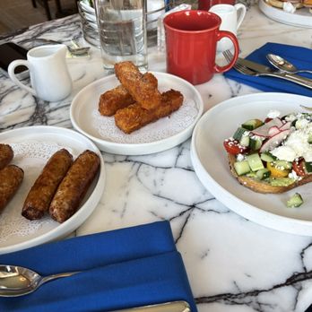 Moonlark’s Dinette - Chicken Apple Sausage, "Cool Ranch" Hashbrowns, Avocado Toast - Diners Near Me - Los Angeles, California Moonlark’s Dinette - Chicken Apple Sausage, "Cool Ranch" Hashbrowns, Avocado Toast - Diners Near Me - Los Angeles, California