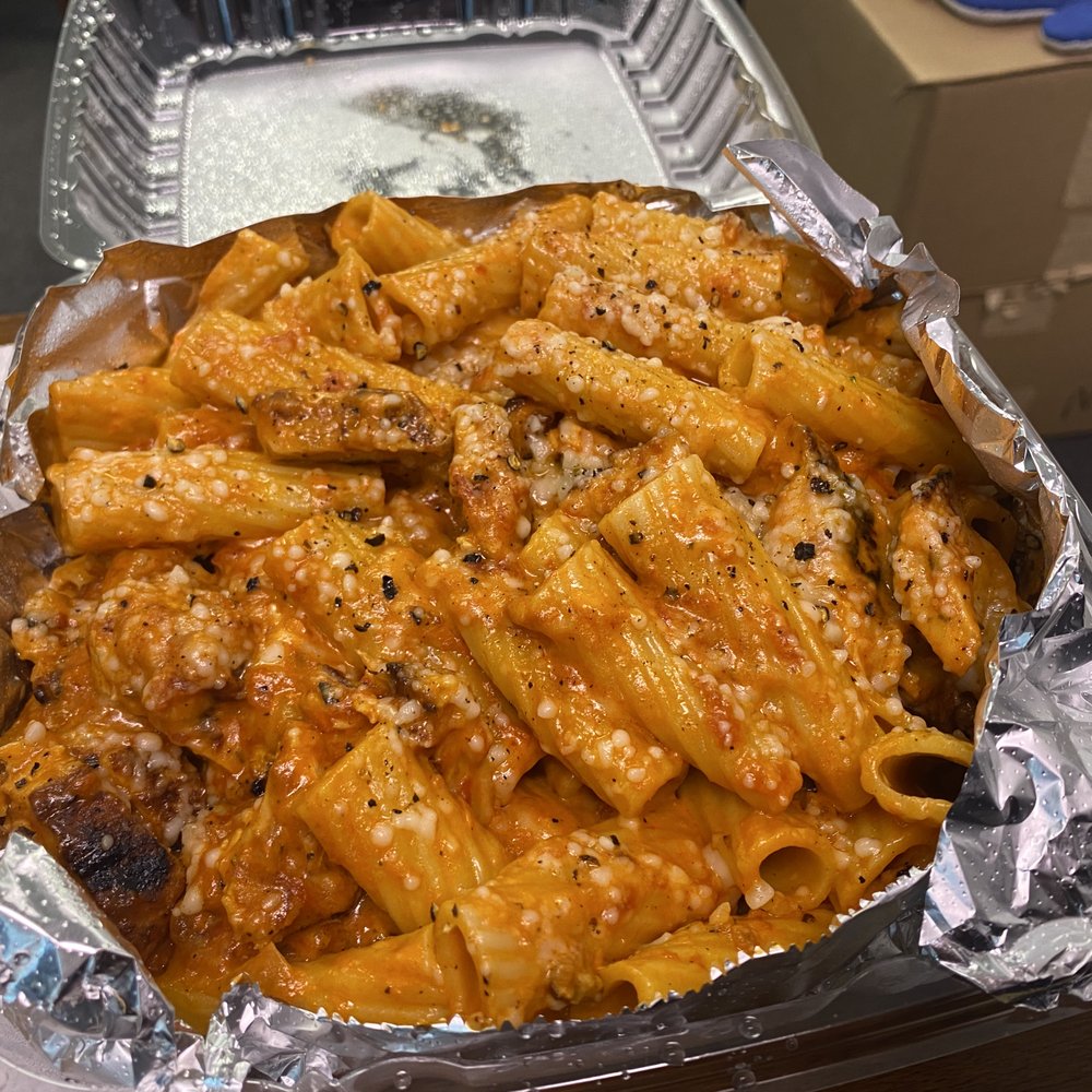 Val’s Delicatessen - Pasta Palomino with Chicken. - Salad Near Me - West Bloomfield, Michigan Val’s Delicatessen - Pasta Palomino with Chicken. - Salad Near Me - West Bloomfield, Michigan