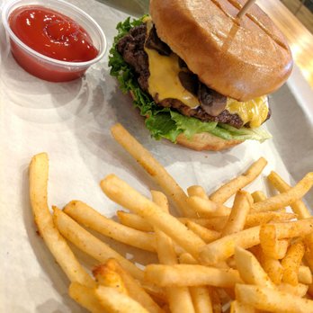 Basic Burger - Burgers Near Me - Arlington, Virginia
