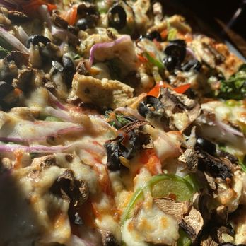 Crust Pizza Co. - Louetta - Chicken, bell papers,red onions,olives,mushrooms - Pizza Near Me - Houston, Texas