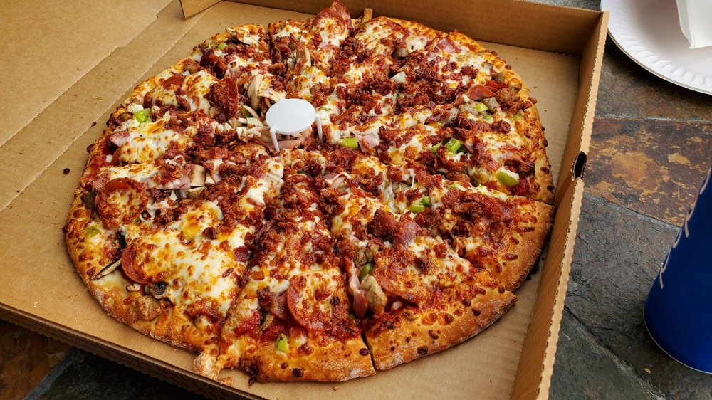 Stageline Pizza, Lakeside Roadtrippers