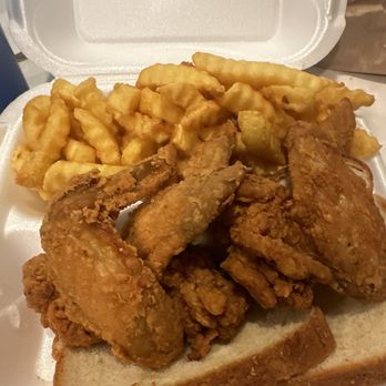 Hook Fish & Chicken - 3 WING DINNER - Chicken Wings Near Me - West Palm Beach, Florida