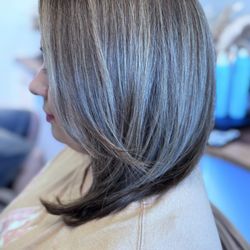 Soft highlights with some brighter pieces. We wanted an Asher tone, with still a smidge of warmth.