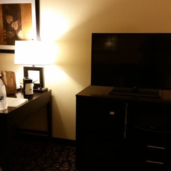 Hampton Inn Clarksdale - king room features - Hotels Near Me - Clarksdale, Mississippi Hampton Inn Clarksdale - king room features - Hotels Near Me - Clarksdale, Mississippi