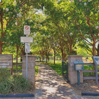 Markham Nature Park & Arboretum - Park entrance from parking lot - Parks Near Me - Concord, California Markham Nature Park & Arboretum - Park entrance from parking lot - Parks Near Me - Concord, California