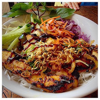 Mai's Vietnamese Restaurant - Lemongrass chicken vermicelli bowl. Beautiful, tender chicken. So fresh! - Vietnamese Near Me - Langley, British Columbia Mai's Vietnamese Restaurant - Lemongrass chicken vermicelli bowl. Beautiful, tender chicken. So fresh! - Vietnamese Near Me - Langley, British Columbia